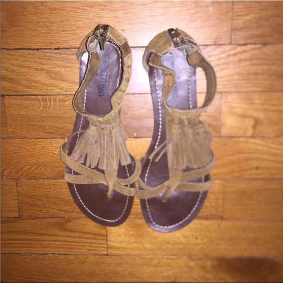 Minnetonka boho fringe sandals size 8 •reposh•