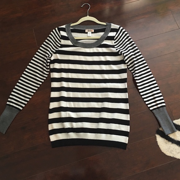 Tops - Stripe sweater