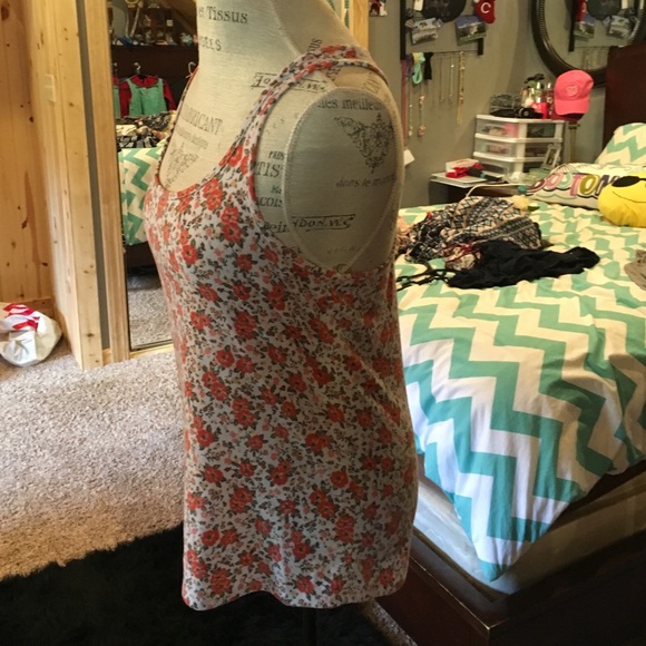 Tank top - Picture 2 of 4