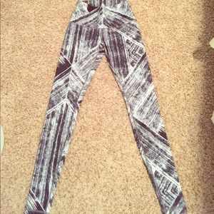 Lululemon Athletica Heatwave, high rise pants