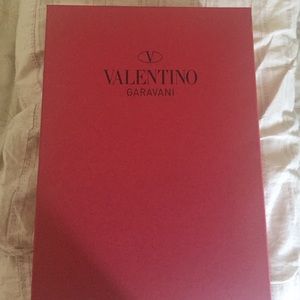 Box only traded - Valentino