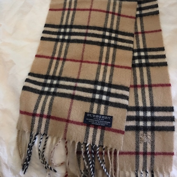 Burberry Accessories - Authentic Burberry wool/cashmere scarf.
