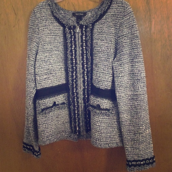 Black and white sweater B and W Market. RESERVED