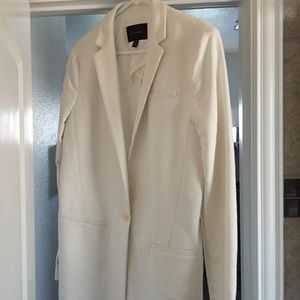 White Banana Republic blazer