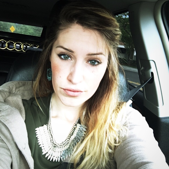 Meet your Posher, Katherine