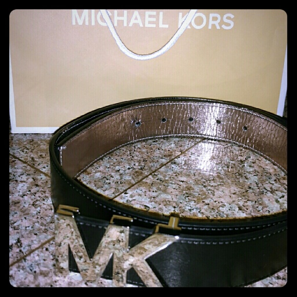 Michael Kors belt - Picture 1 of 3