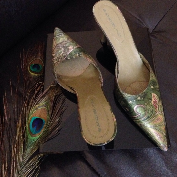 Shoes - Picture 2 of 2