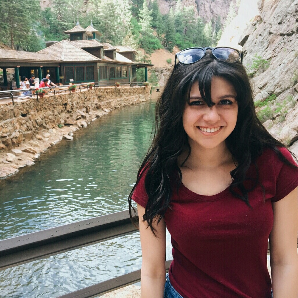 Meet your Posher, Mercedes