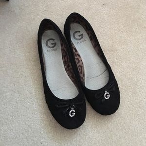 Guess black flats