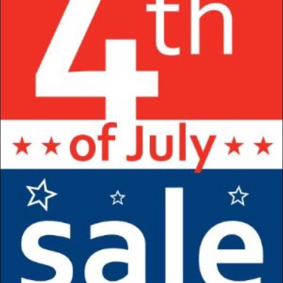 Who doesn't like to shop on the 4th of July?🗽🇺🇸