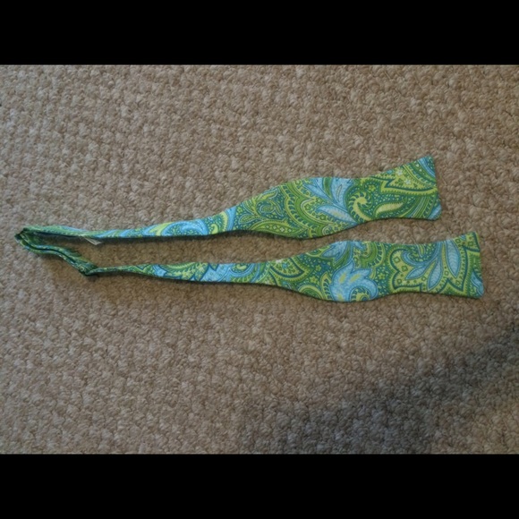 Men's Lilly bow tie