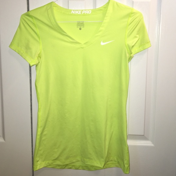 Euc Nike DRI-FIT Pro core short sleeve