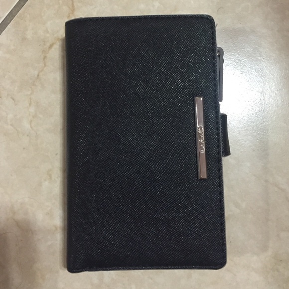 Nine West wallet