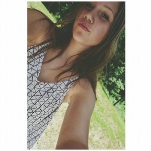 Meet your Posher, Hailey
