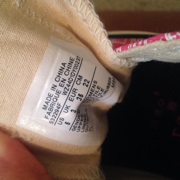 New Converse - Picture 4 of 4