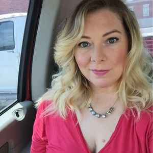 Meet your Posher, Kristin