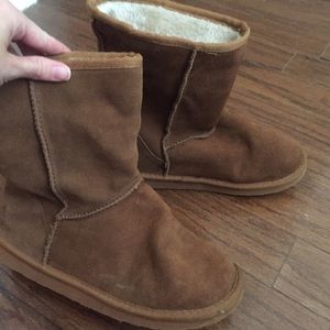 Brown short fake UGG boots