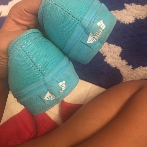 Vans - Picture 2 of 3