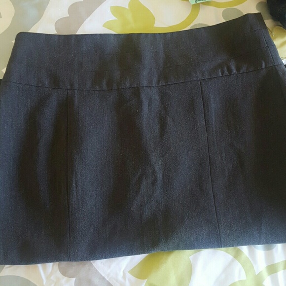 Grey pencil skirt