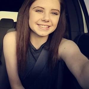 Meet your Posher, Kaylee