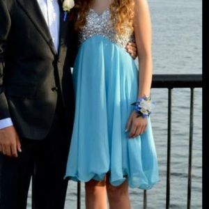 Light blue/sparkly prom dress