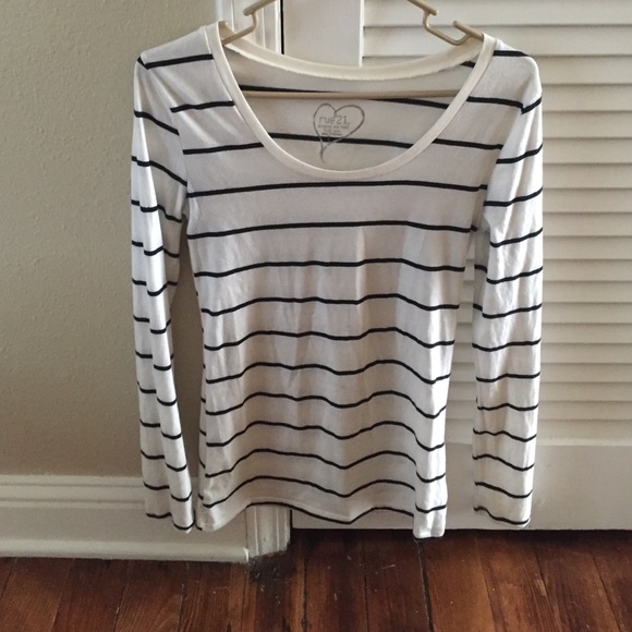 Stripe top