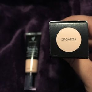 Mineral Touch Skin Perfecting Concealer