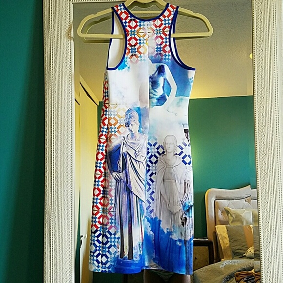 Dress - Picture 2 of 2