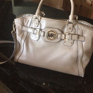 Beautiful tan Michael Kors Purse