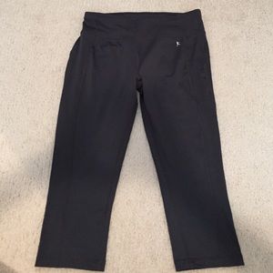 NWOT Danskin Crop Leggings