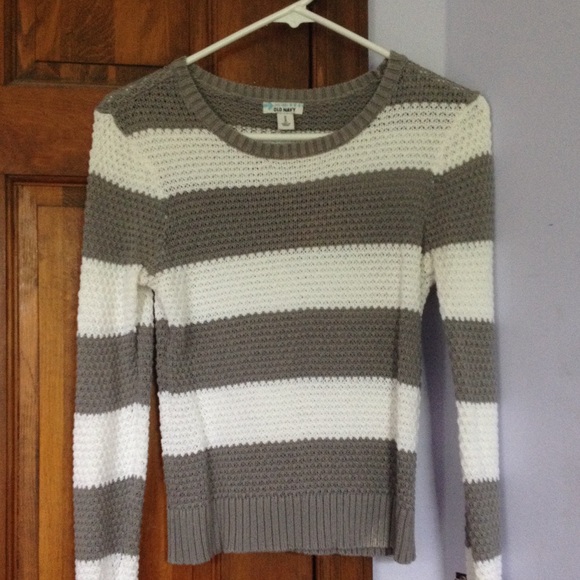 Old Navy Cropped/Full sleeves Sweater