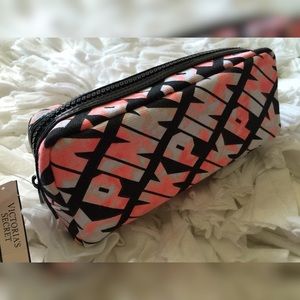 💕 New - VS PINK Cosmetics Case