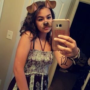 Meet your Posher, Kiana