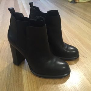 Sam Edelman Ankle Bootie