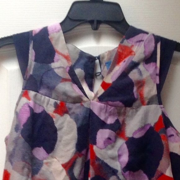 Simply Vera Abstract Tank - Picture 3 of 4
