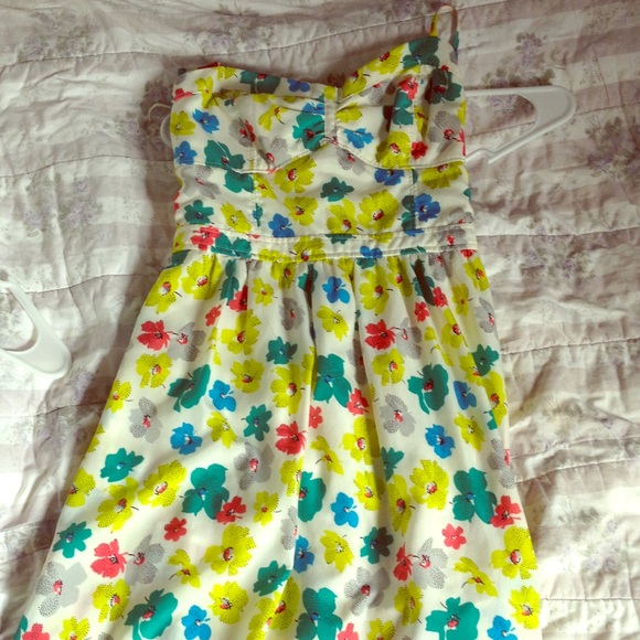 American Eagle Floral Dress