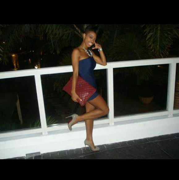 Dress - Picture 2 of 2