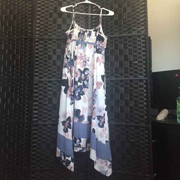 VERA WANG NICE DRESS - Picture 4 of 4