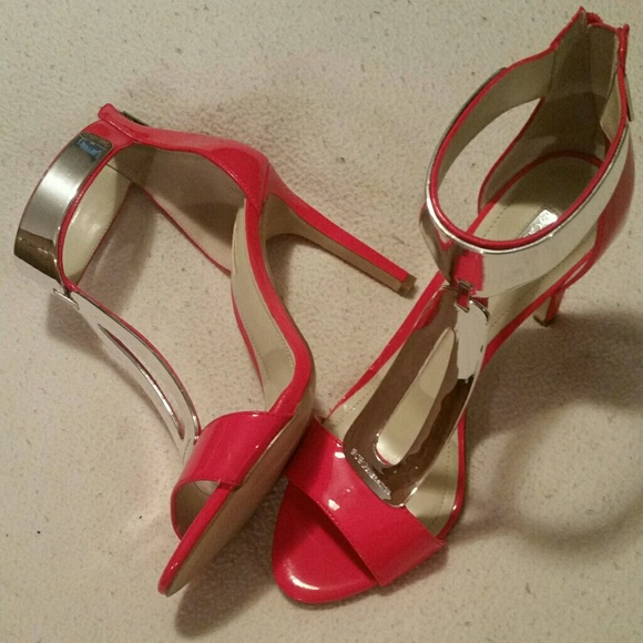 RED BCBG HEELS