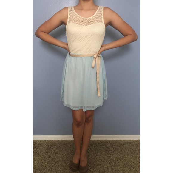 PASTEL DRESS (PERFECT FOR SUMMER) - Picture 2 of 3