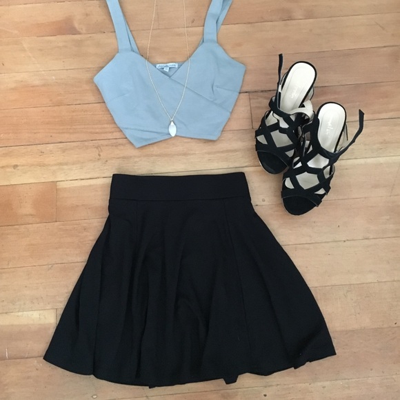 Black skater skirt 🌙
