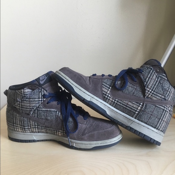 NIKE- sneakers💥MEN size 8.5