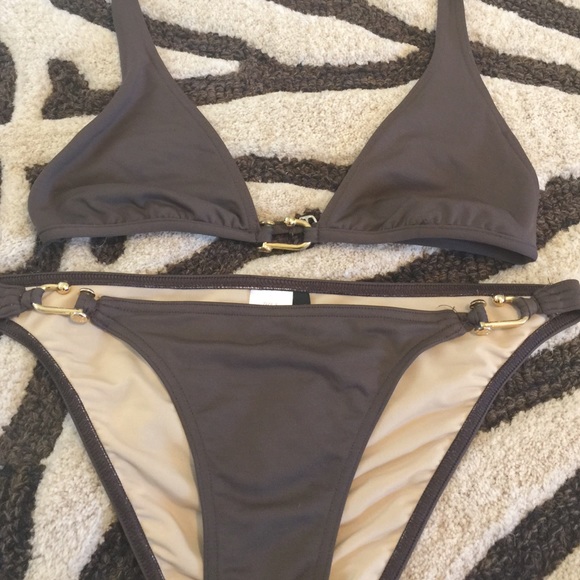 BCBG Chic and Sexy Bikini 🐚 - Picture 4 of 4