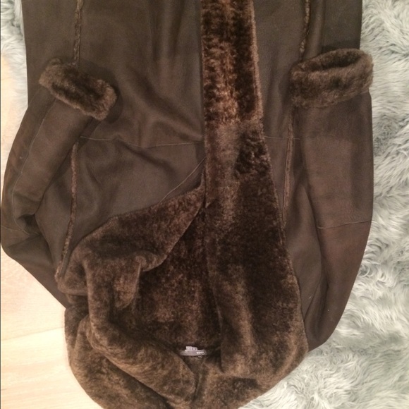Vince winter coat. Excellent condition.