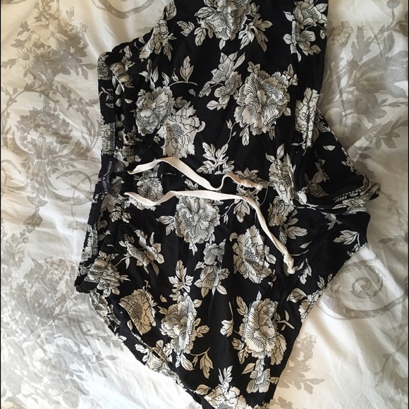 Brandy Melville shorts