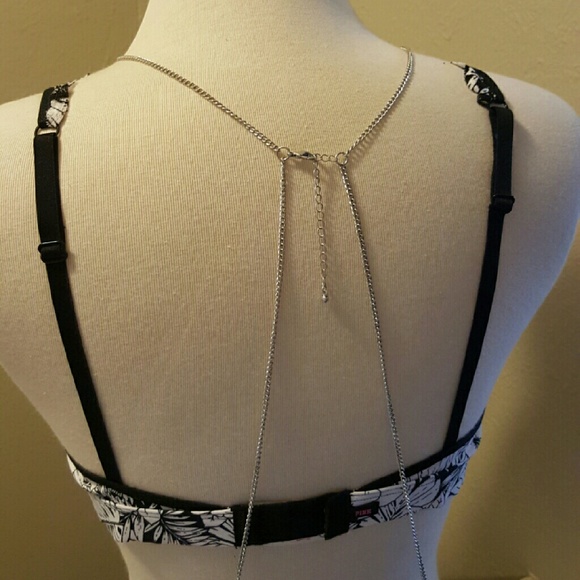 Black & White Lace Bralette - Picture 3 of 3