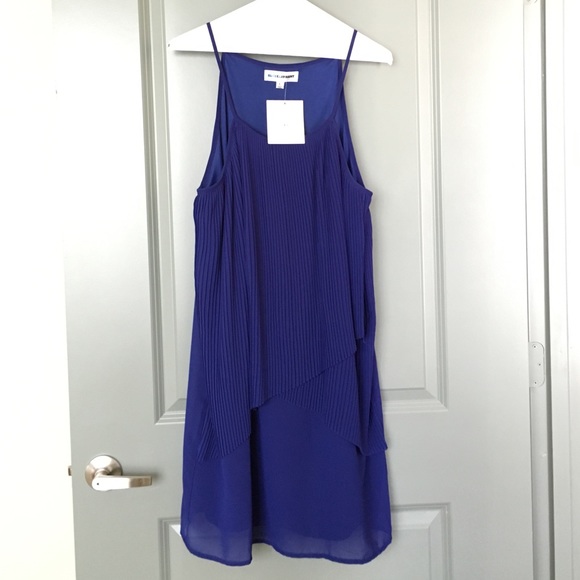 Dresses & Skirts - Dress
