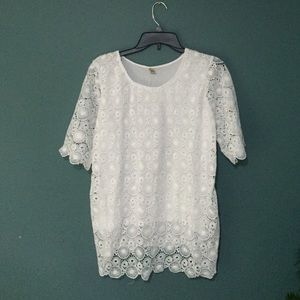 White lace flowy blouse