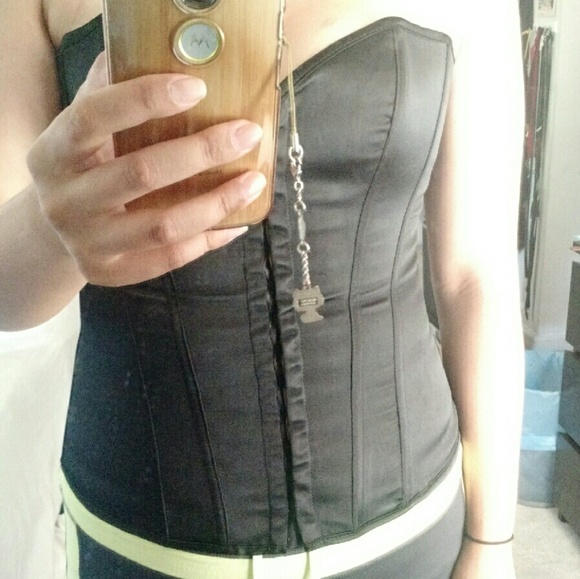 Sold on merc@ri Brand new Frederick's corset - Picture 2 of 4
