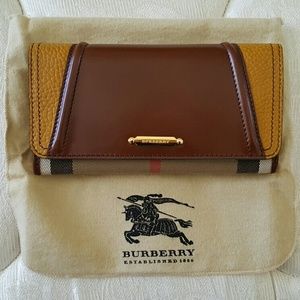 NEW Burberry Bridle House Check Continental Wallet
